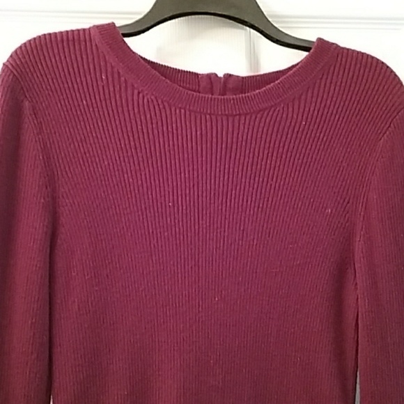 Womens Old Navy burgundy sweater size M - Picture 2 of 5
